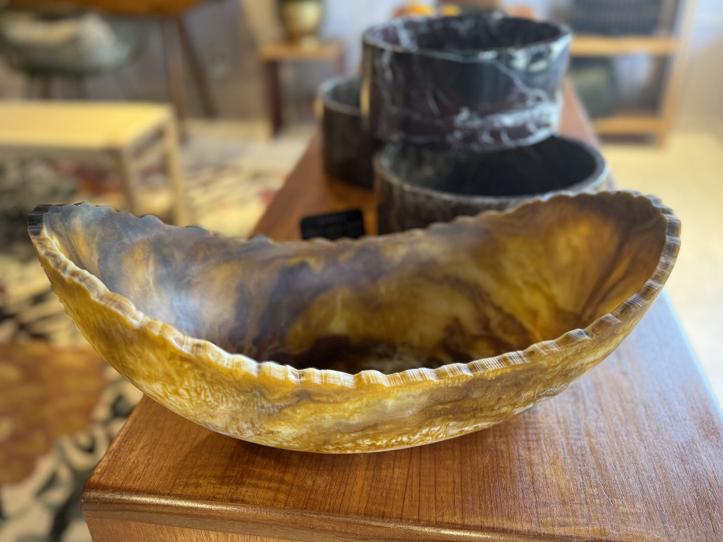 Tiger Resin Trough - Medium
